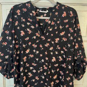 LUSH floral quarter-sleeve top